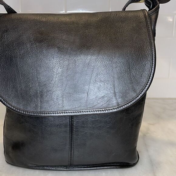 Coach
Vintage Whitney Leather Convertible Crossbody Shoulder Bag - Picture 4 of 17